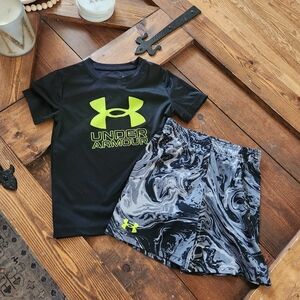 Under Armour Boys Shirt and Shorts Set Size 5